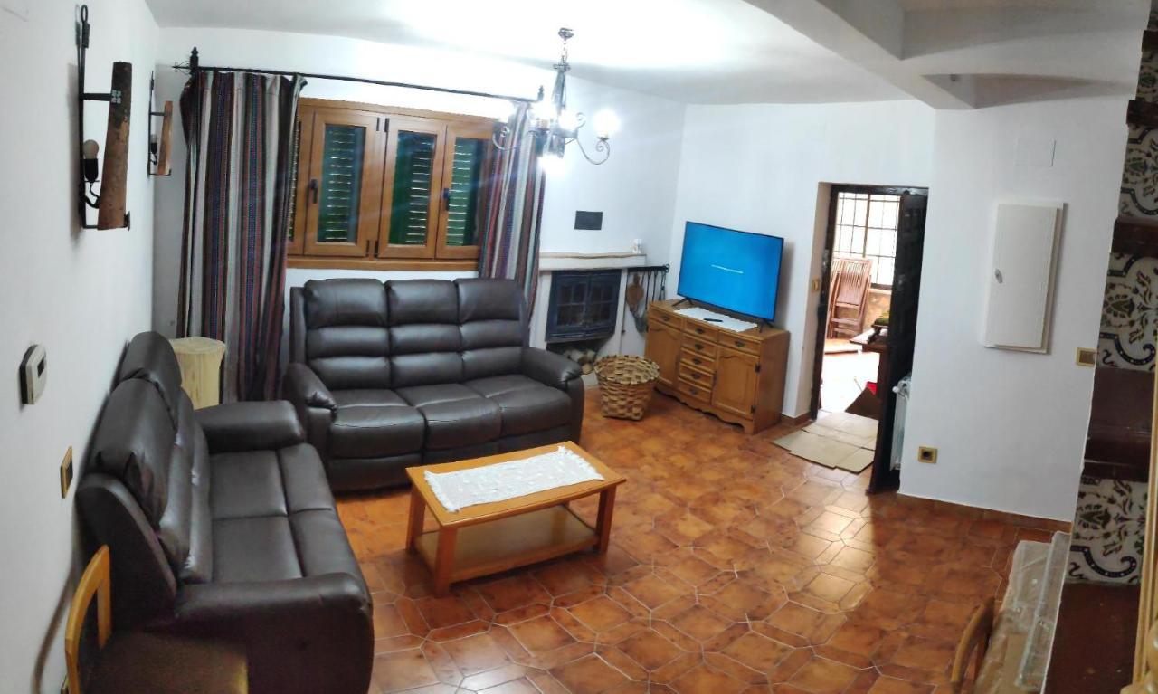 Casa Rural El Eden Del Ungria Caspueñas المظهر الخارجي الصورة